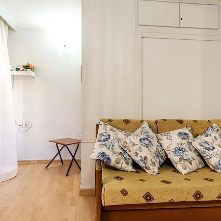 Live In The Heart Of Corfu Old Town