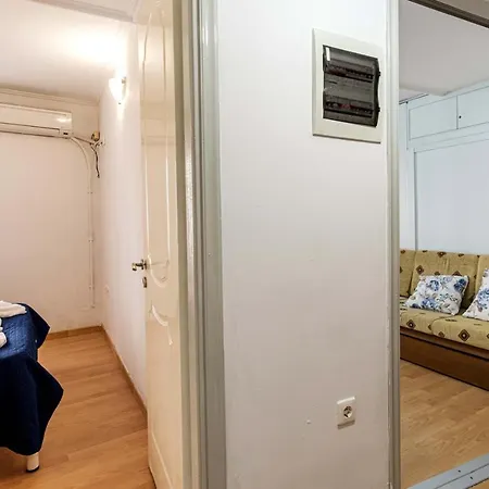 Live In The Heart Of Corfu Old Town *